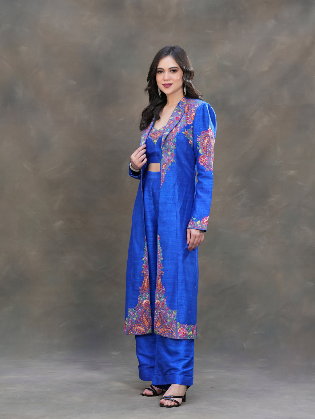 THE SAPPHIRE SOZNI SET