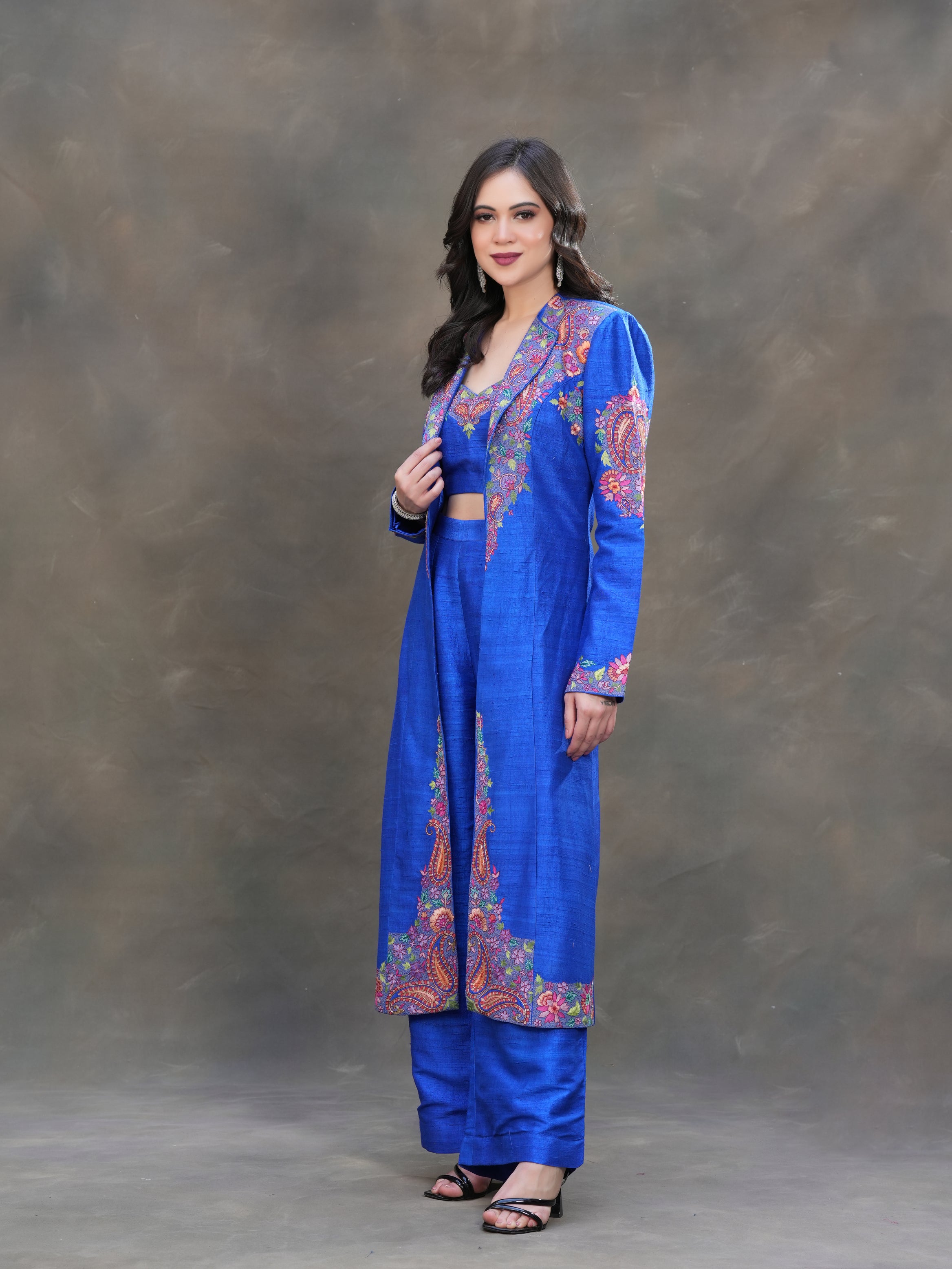 THE SAPPHIRE SOZNI SET