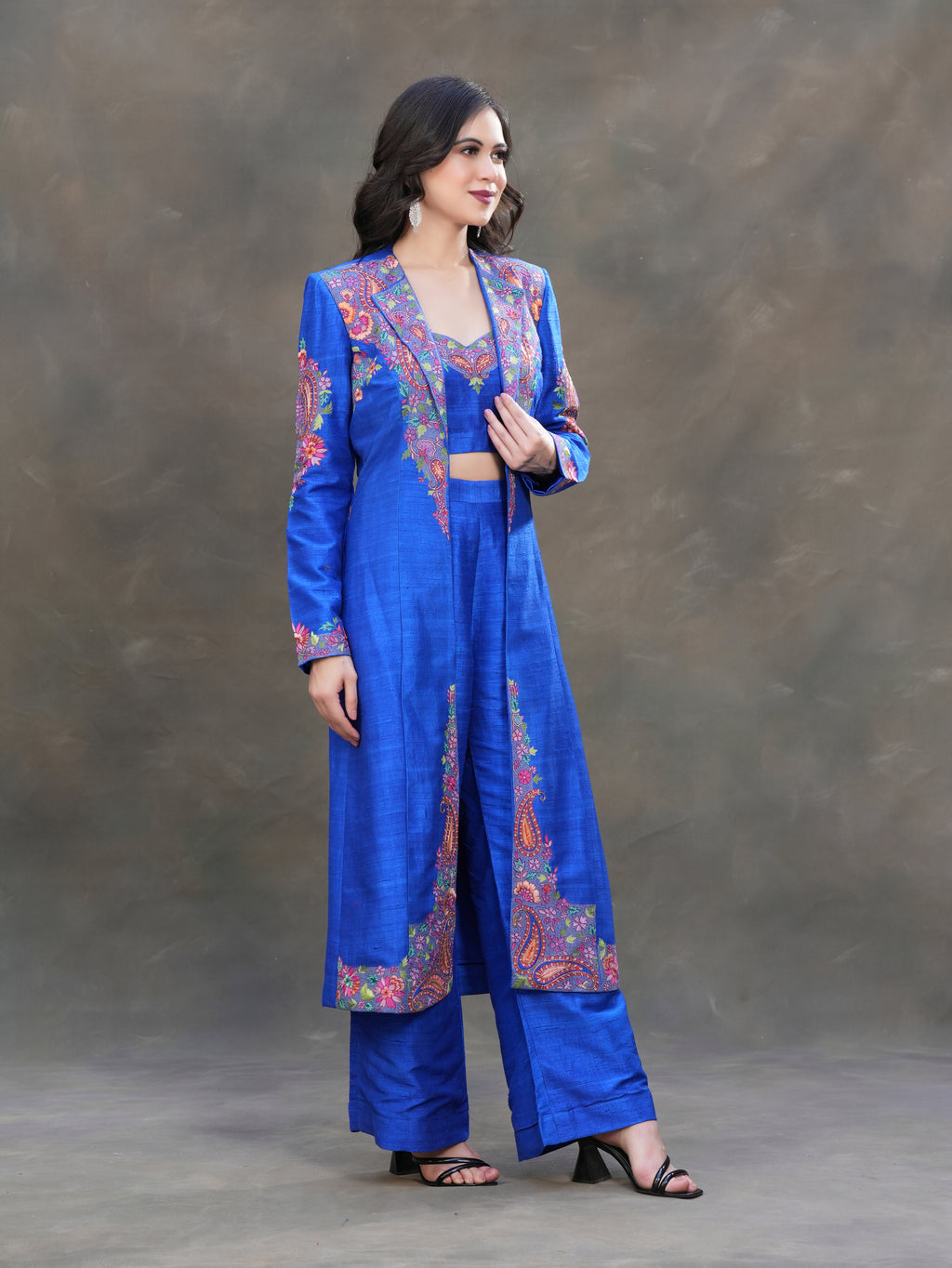 THE SAPPHIRE SOZNI SET