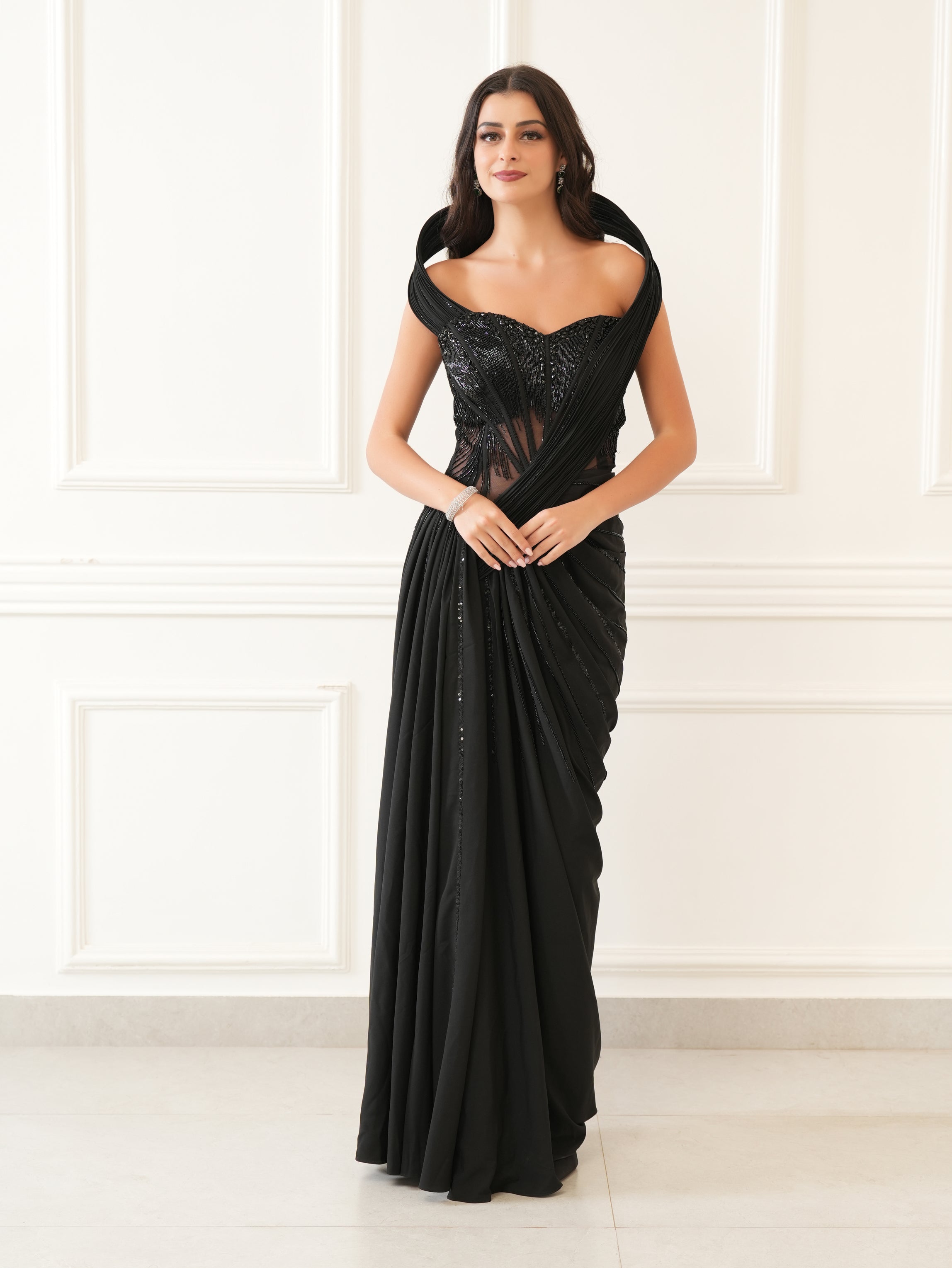 NOIR ELAN GOWN